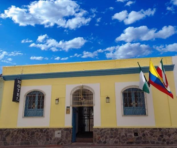 Hotel Posada De Santa Elena Tunja Exteriör bild